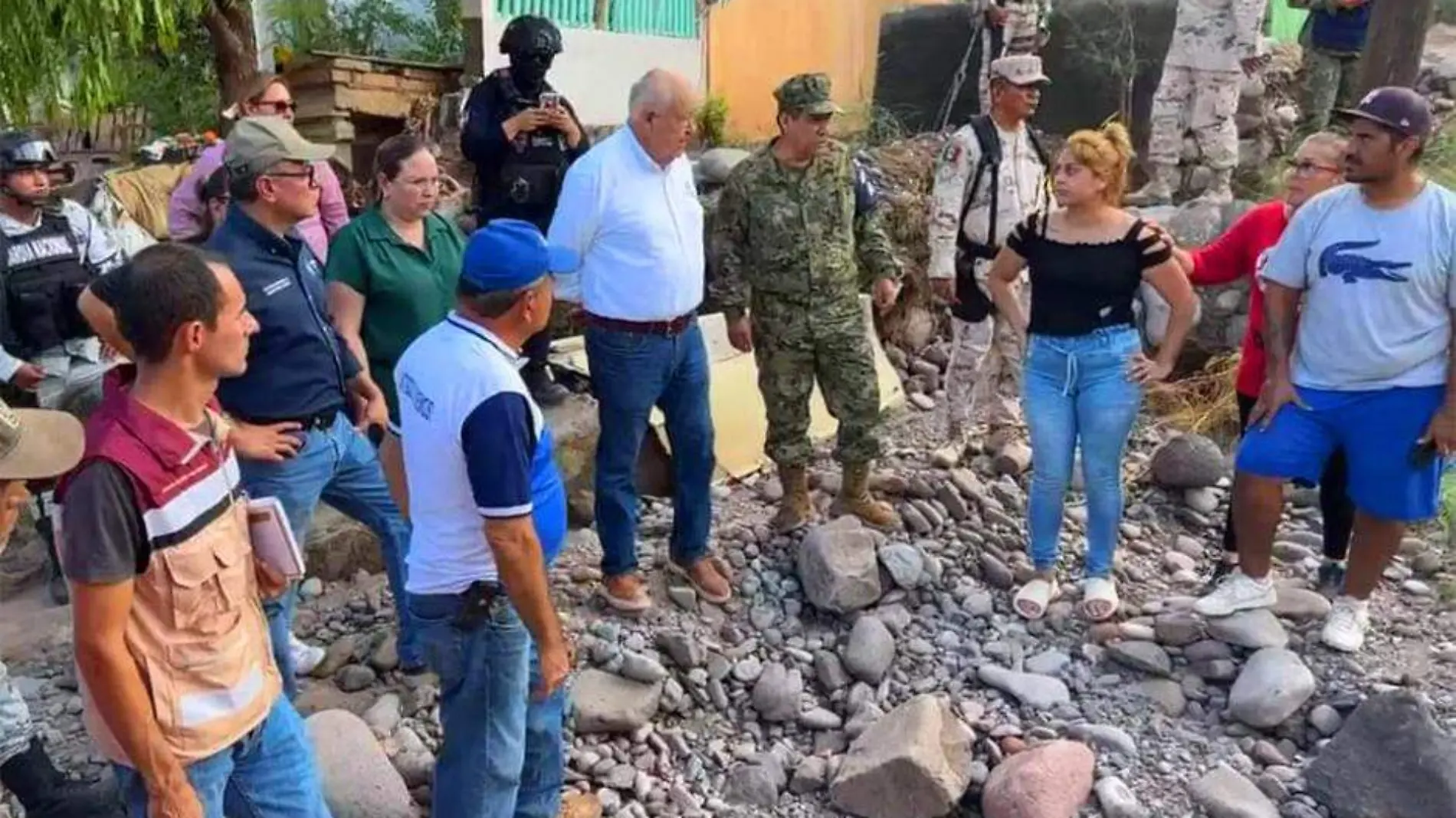 Construir muro en santa rosalia 1